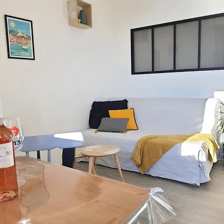 Au Bord De L'Eau, Profitez D'Un Moment De Calme ! Apartment Gruissan Exterior photo